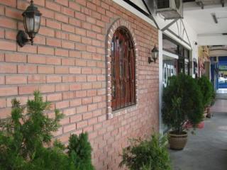 Rose Cottage Hotel Taman Daya Johor Bahru Exterior photo